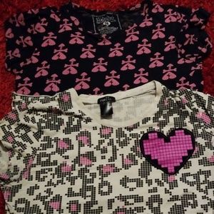 T-shirt lot. Gamer and skelanimals